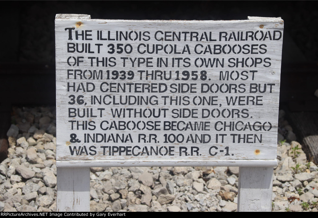 IC Caboose #9914 - Illinois Central